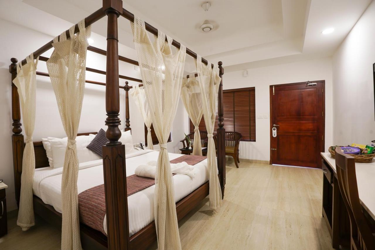 Once Upon The River, Aluva - Near Cochin International Airport Kochi Exterior photo